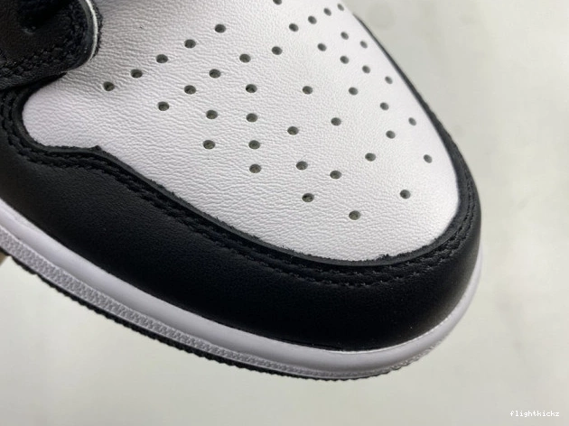 Black Air (2014) Retro 1 555088-010 White Jordan 0718